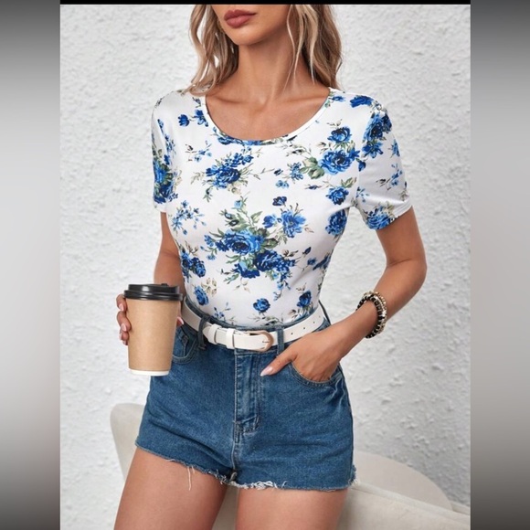 SHEIN LUNE Floral Print Tee size M NWT - Picture 7 of 11